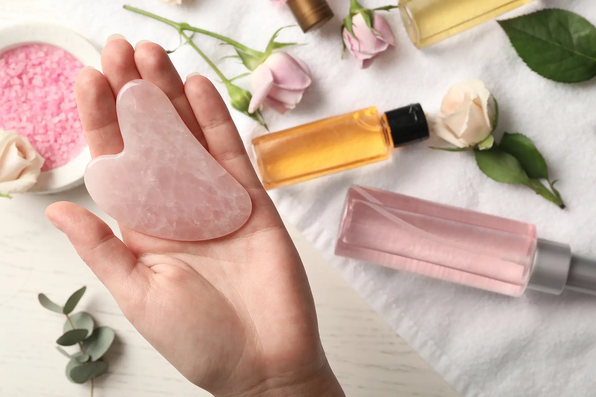 This Gua Sha tool can help release fluid retention, ease puffiness, and rebalance what TCM calls ‘dampness’ beneath the surface.